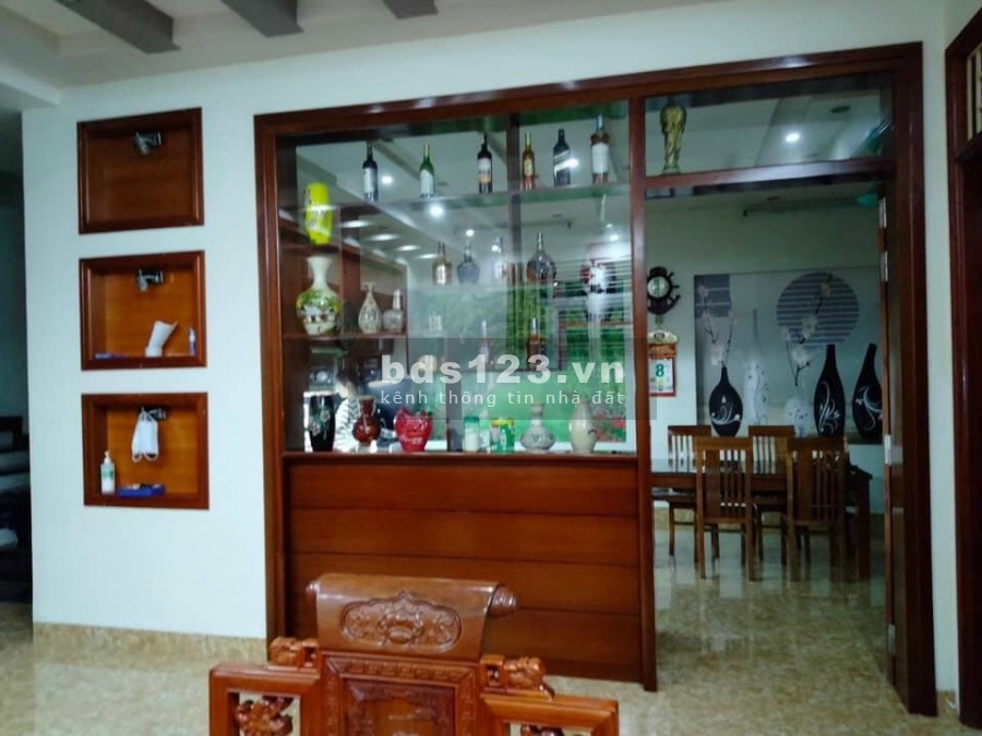 Bán nhà vườn KĐT Tuệ Tĩnh, dt 150m2, lô góc 2 mặt tiền, 3 tầng, 4 ngủ, vị trí cực đẹp
