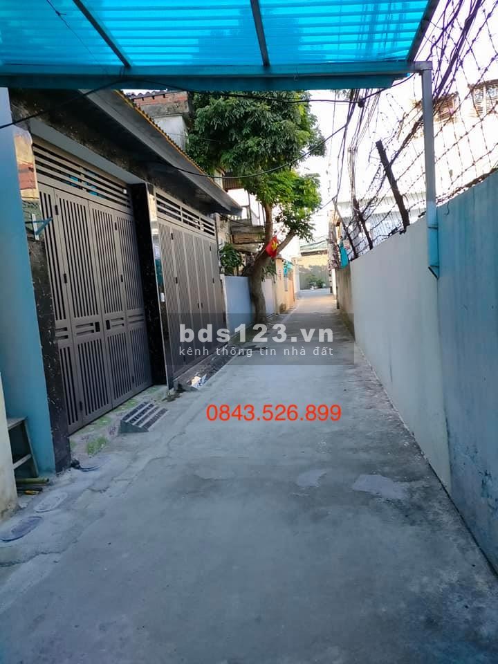 Bán nhà riêng Ngọc Thuỵ, gần phố ô tô đỗ cửa, thoáng mát, diện tích sử dụng 62m2 nhỉnh 3 tỷ