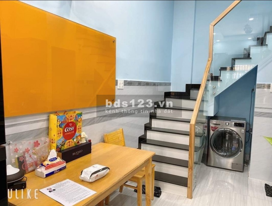 Bán nhà Mã Lò, Bình Tân, đúc kiên cố 2 lầu, giá bán 3.6 tỷ, sổ vuông vức, liên hệ 0328977044