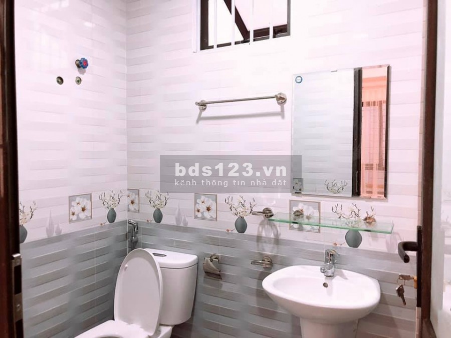 Chủ lên CCCC cần Bán nhà mặt Ngõ Bà Triệu Hà Đông 10m ra mặt phố 65m 3.7 tỷ
