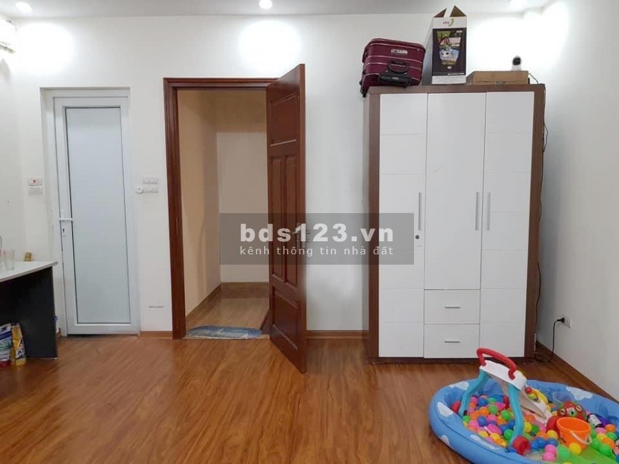 Bán gấp nhà Yên Hòa, diện tích sử dụng 40m2, 5 tầng, giá rẻ hơn 3 tỷ có thương lượng