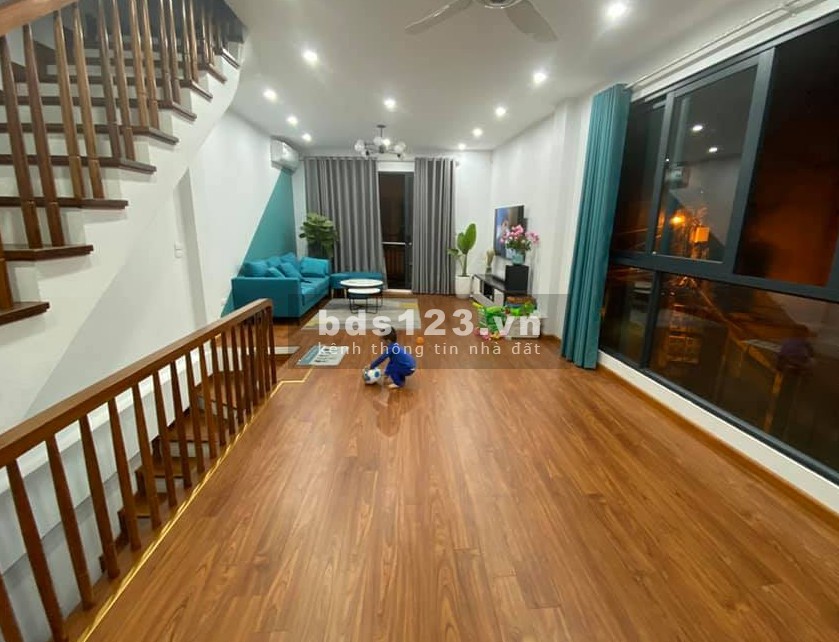 Bán nhà phố Cầu Giấy phân lô an sinh đỉnh, dt 47m2, 5 tầng,…