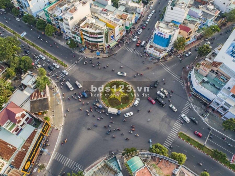 Bán đất mặt tiền đường Trương Công Định hướng Tây Bắc, giá bán 36 tỷ, sổ sẵn
