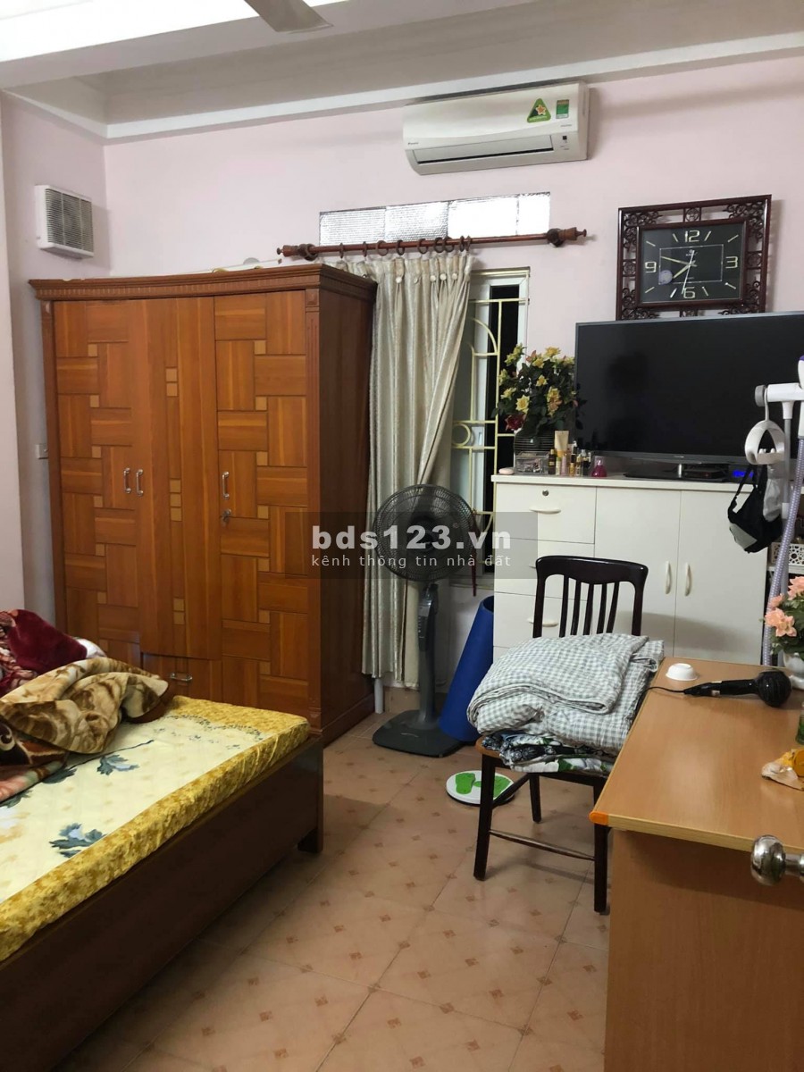 Bán nhà. Quận Hai Bà Trưng, diện tích sử dụng 83m2, mặt ngõ phố Kim Ngưu, 4 tầng, giá 6 tỷ
