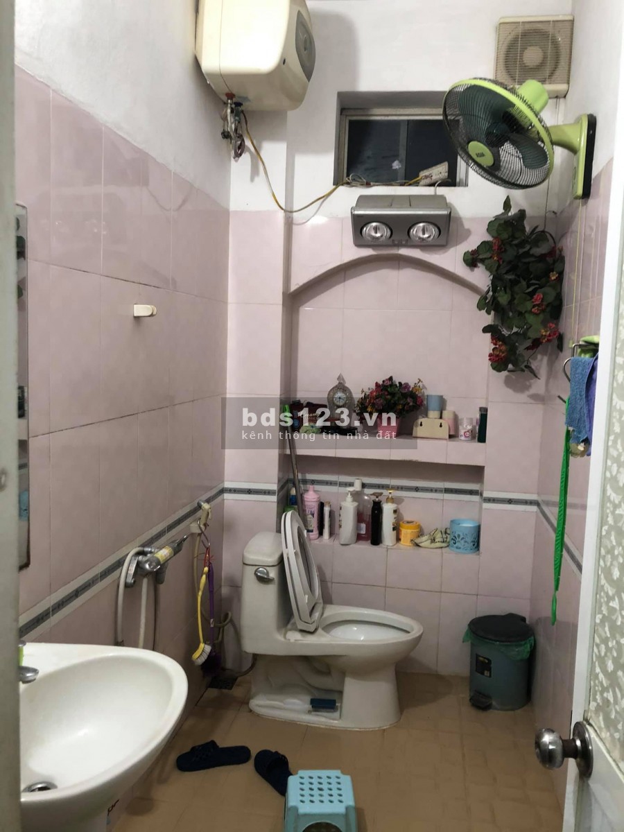 Bán nhà. Quận Hai Bà Trưng, diện tích sử dụng 83m2, mặt ngõ phố Kim Ngưu, 4 tầng, giá 6 tỷ
