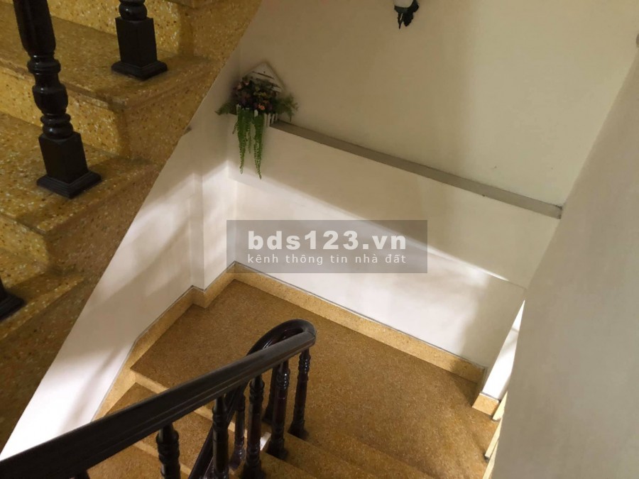 Bán nhà. Quận Hai Bà Trưng, diện tích sử dụng 83m2, mặt ngõ phố Kim Ngưu, 4 tầng, giá 6 tỷ