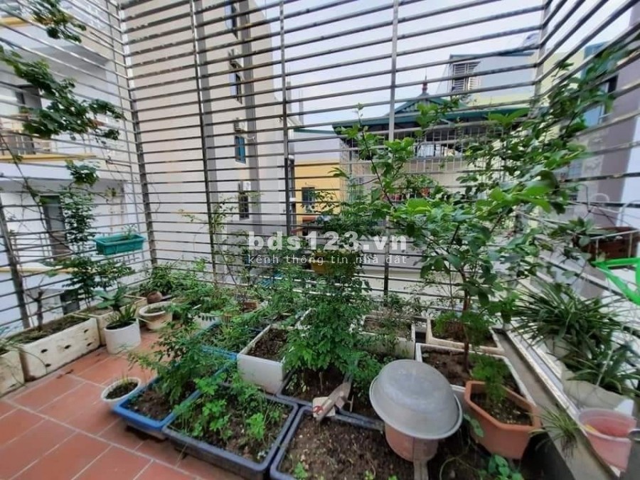 Bán Nhà Mỹ Đình, Lô Góc, Ô tô qua nhà, 55 m2, 4 tầng, nhỉnh 6 tỷ