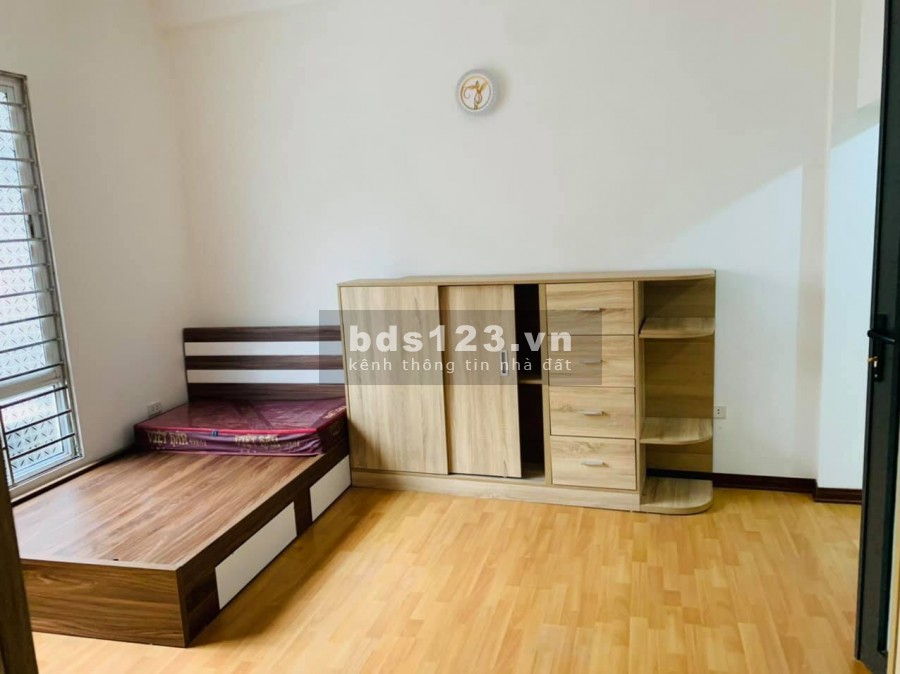 Bán nhà nguyên căn đẹp ngõ rộng phố Phan Đình Giót diện tích 68m2 giá bán chỉ 4 tỷ