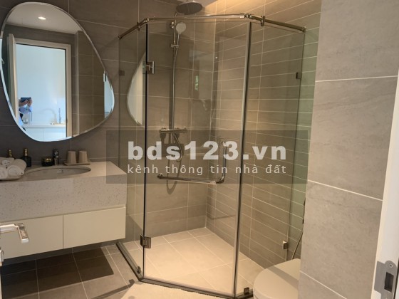 Băn căn hộ nghĩ dưỡng cao cấp view vịnh Hạ Long, tiện ích đủ, chiết khấu cao, bàn giao ngay