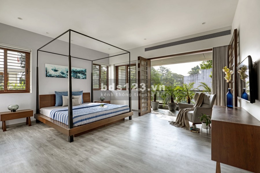 Bán nhà độc nhất Ngọc Thuỵ, dt 45m2, ô tô đỗ cửa nhà tuyệt đẹp đi bộ lên cầu Long Biên