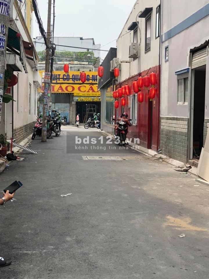 Bán nhà Hoàng Hoa Thám siêu hiếm khu vực Lăng Ông, chợ Bà Chiểu, giá bán 2.6 tỷ