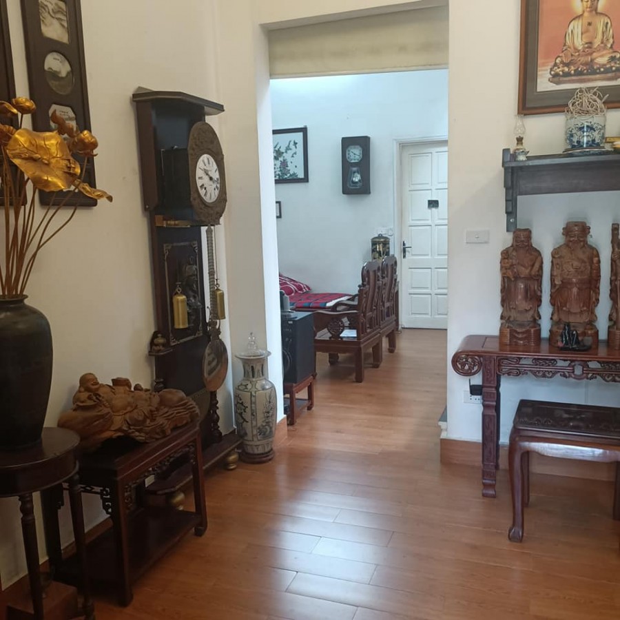 Bán biệt thự An Dương Vương Quận Tây Hồ, đúc kiên cố, giá 16 tỷ, thương lượng nhanh