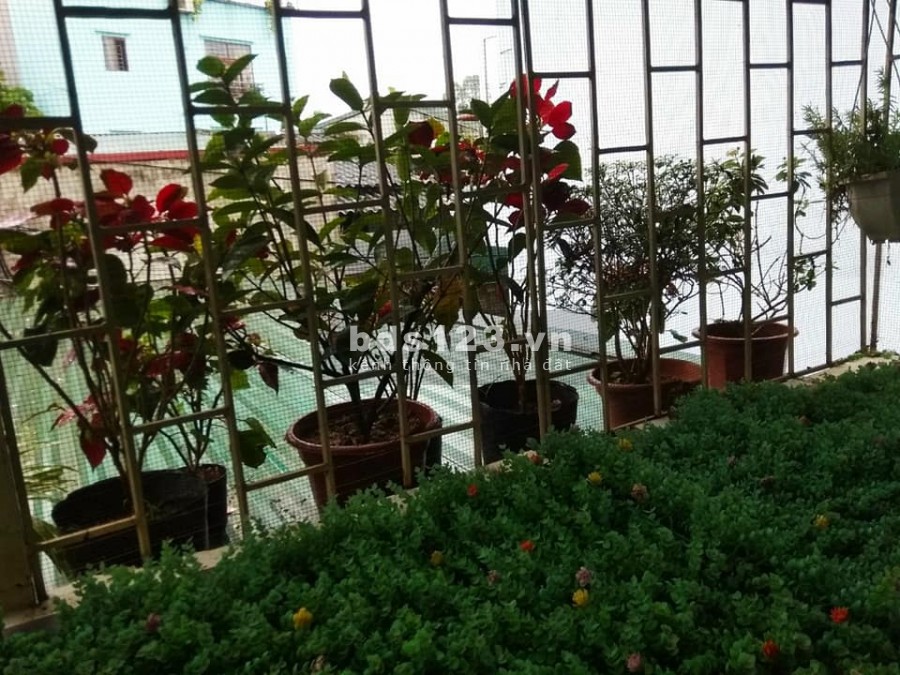 Cần bán nhà nguyên căn chính chủ dt 40m2, giá 2 tỷ thương lượng, phố Giáp Nhị Quận Hoàng Mai