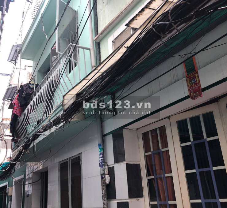 Bán nhà 2 tầng đường 3m thông Điện Biên Phủ, P.17, Bình Thạnh, dt 26m2 giá bán 3 tỷ