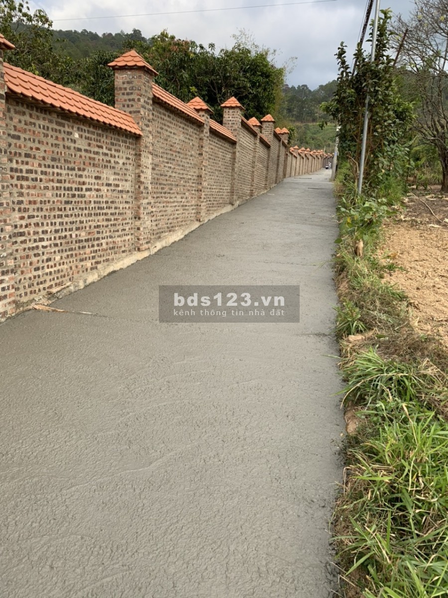 Cần bán đất ngay chân đèo Pren gần trạm thu phí TP.Đà Lạt giá chỉ 5.5 tỷ, thương lượng