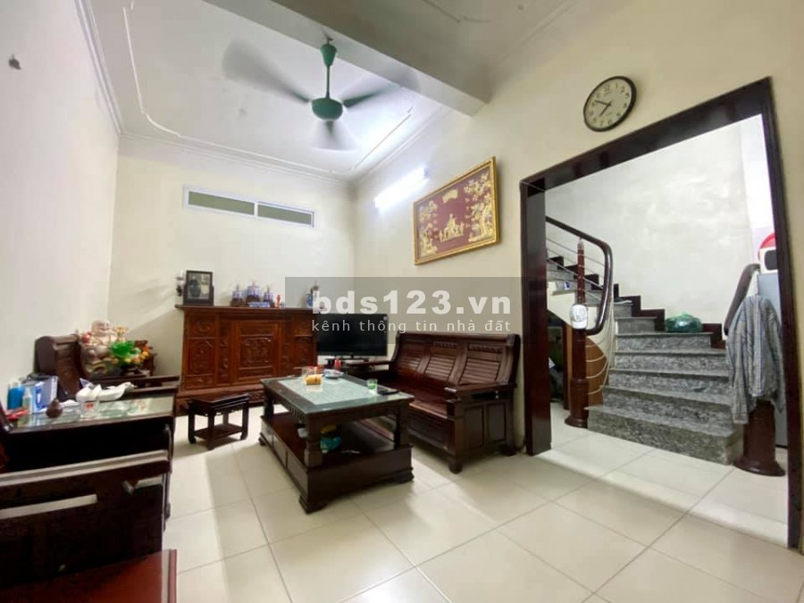 Nhà Bát Khối, Tư Đình, diện tích sử dụng 130m2, mặt tiền 6.5m, ô tô thông, giá 7.68 tỷ