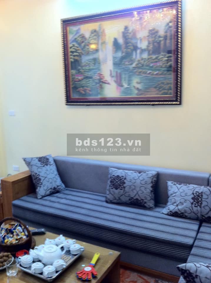 Bán nhà đẹp Đức Giang diện tích sử dụng 45m², nội thất xịn, ngõ ô tô tránh, gia thương lượng