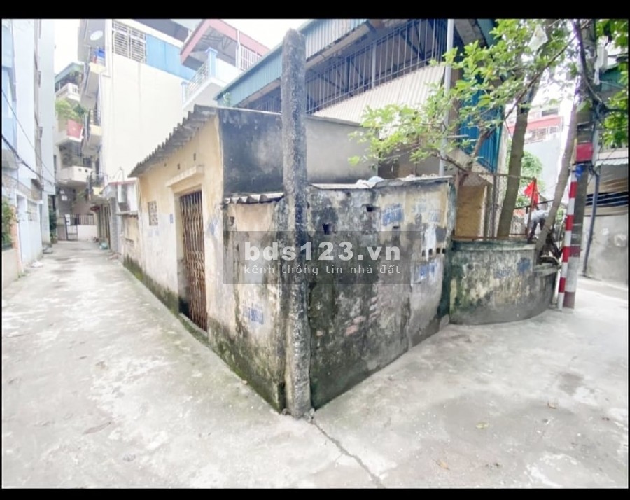 Đất Bồ Đề sót lại, diện tích sử dụng 31m2, lô góc, ô tô đỗ cửa, giá bán 2,45 tỷ, thương lượng