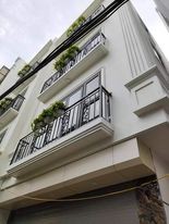 Nhà bồ đề cần bán nguyên căn diện tích 32m2, đúc bê tông 5 tầng giá hót, giá thương lượng