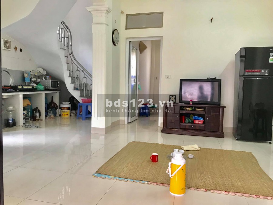 Bán nhà Xuân Phương, ô tô, lô góc, gần 80m2 mà chỉ hơn 3 tỷ, sổ đỏ két, sẵn sang tên