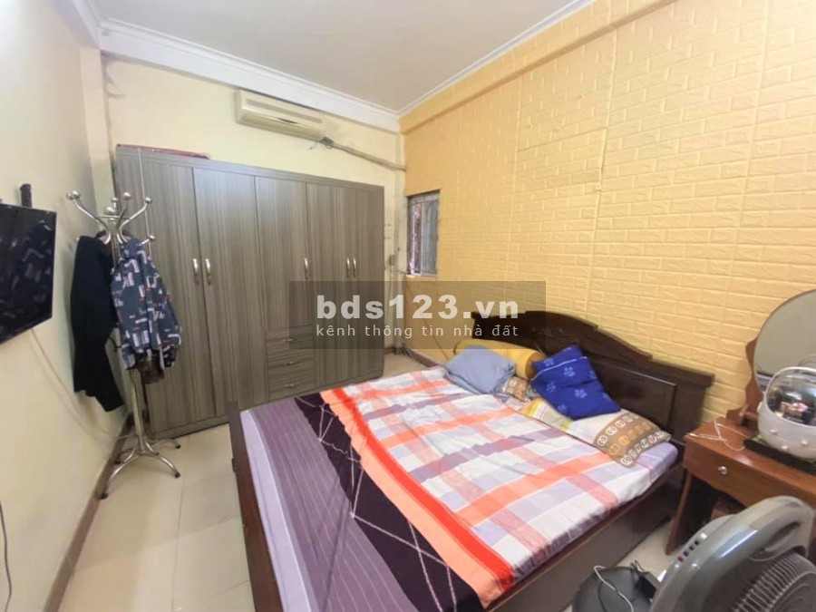 Bán nhà Tôn Đức Thắng. Mua đất tặng nhà tầng. 27m2 giá BẬT NGỬA 1.8 tỷ