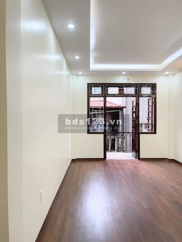 Phân lô Đường Bưởi Quận Cầu Giấy ô tô tránh đúc bê tông 7 tầng thang máy giá 12.5 tỷ