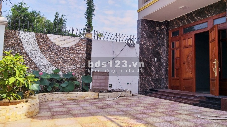 Bán biệt thự An Phú Đông, Quận 12 diện tích (12x56m) 690m2,…