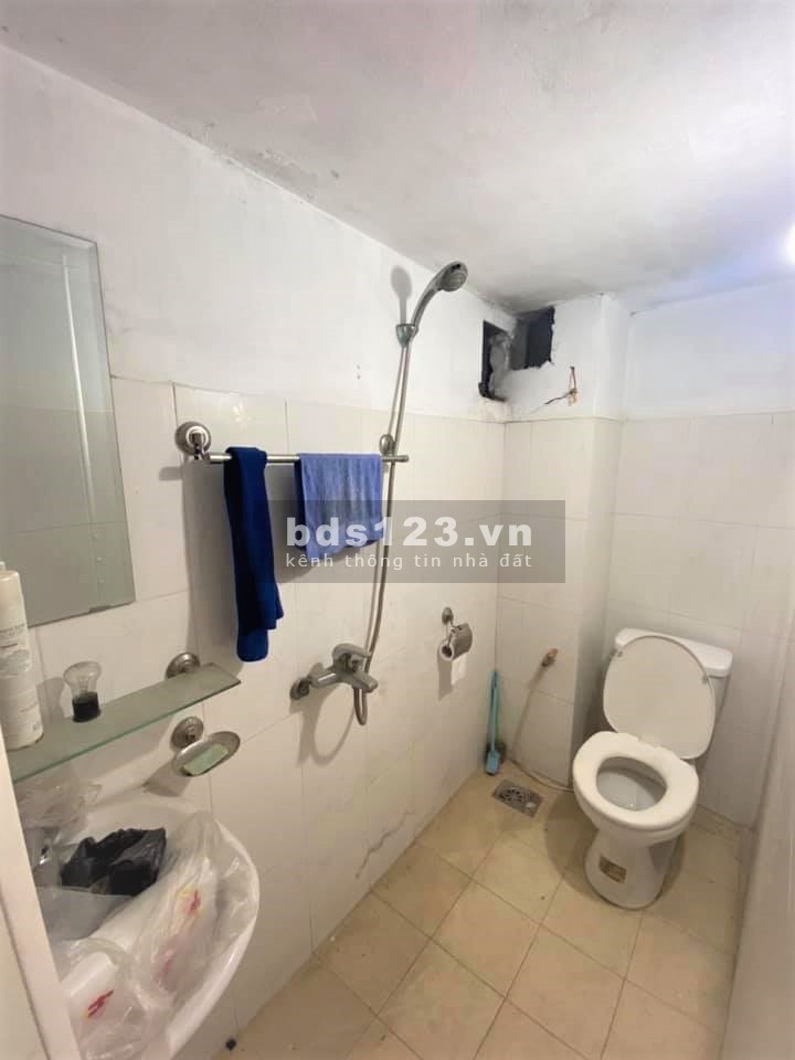 Bán nhà Tôn Đức Thắng. Mua đất tặng nhà tầng. 27m2 giá BẬT NGỬA 1.8 tỷ
