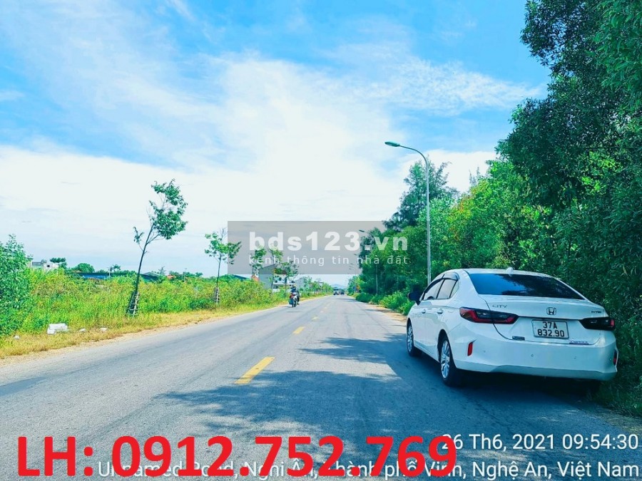 Cần bán gấp đất kinh doanh mặt đường 35m, Nghi Ân, thành phố Vinh, sổ hồng riêng chính chủ