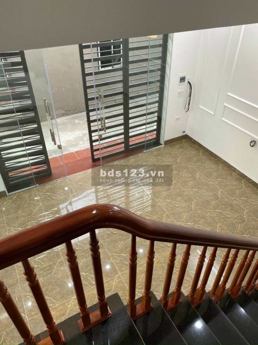Bán nhà ngõ phố Nguyễn Thị Duệ, TP HD, 3 tầng, 3 ngủ, >50m2, mt 4.42m, nhà đẹp