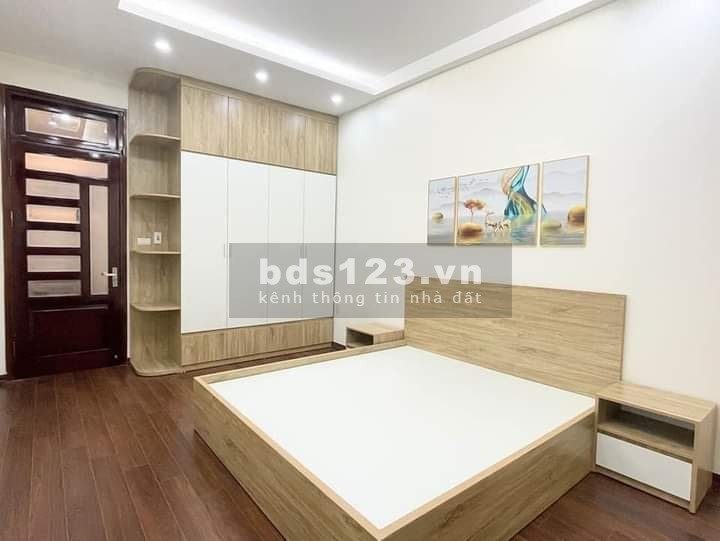 Phân lô Đường Bưởi Quận Cầu Giấy ô tô tránh đúc bê tông 7 tầng thang máy giá 12.5 tỷ