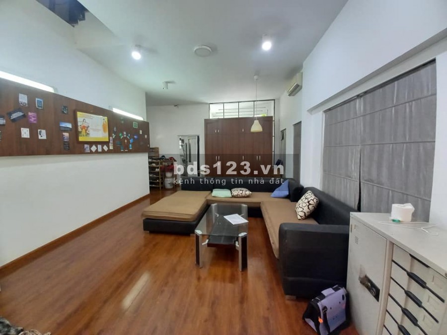 Bán nhà 5 tầng Cổ Nhuế, 54m2, 3.7 tỷ, ngõ nông ô tô chạy, tiện ích ngập tràn