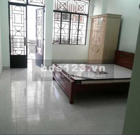 Đường Nguyễn Lân dtsd 32m2 3 tầng 1 tum giá 2.2 tỷ nhà cực thoáng và sáng sổ đỏ nở hậu