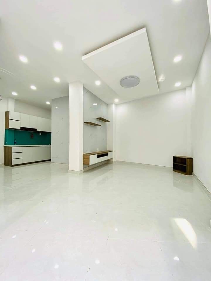 Hẻm 4M! đường Lê Quang Định, Phường 14, Quận Bình Thạnh, DT 40m2, Giá chỉ 4.5 Tỷ.