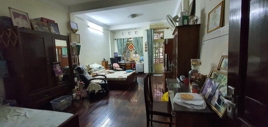 Bán nhà chính chủ hẻm xe hơi 2 xẹt đường Ung Văn Khiêm, diện tích 68m2, 3 Tầng Chỉ 14,7 Tỷ