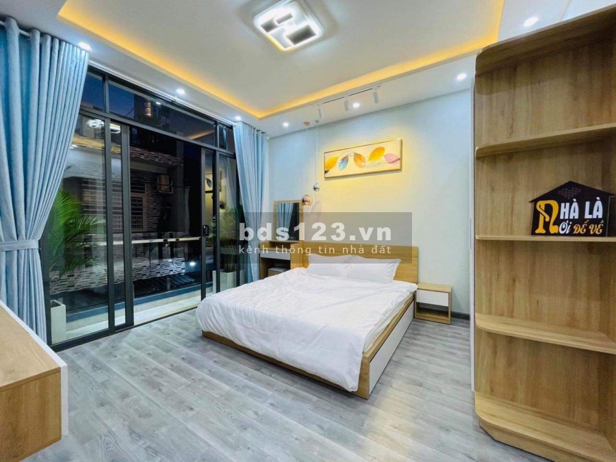 Bán gấp nhà Gò Vấp, diện tích sử dụng 70m2, 3 tầng, đẹp lung linh, giá rẻ đầu tư