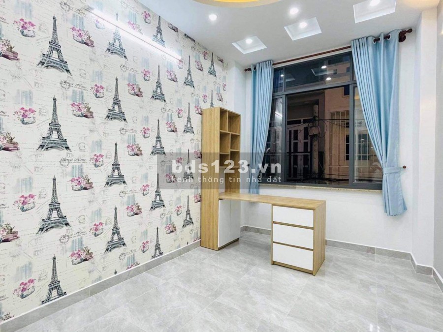 Bán gấp nhà Gò Vấp, diện tích sử dụng 70m2, 3 tầng, đẹp lung linh, giá rẻ đầu tư