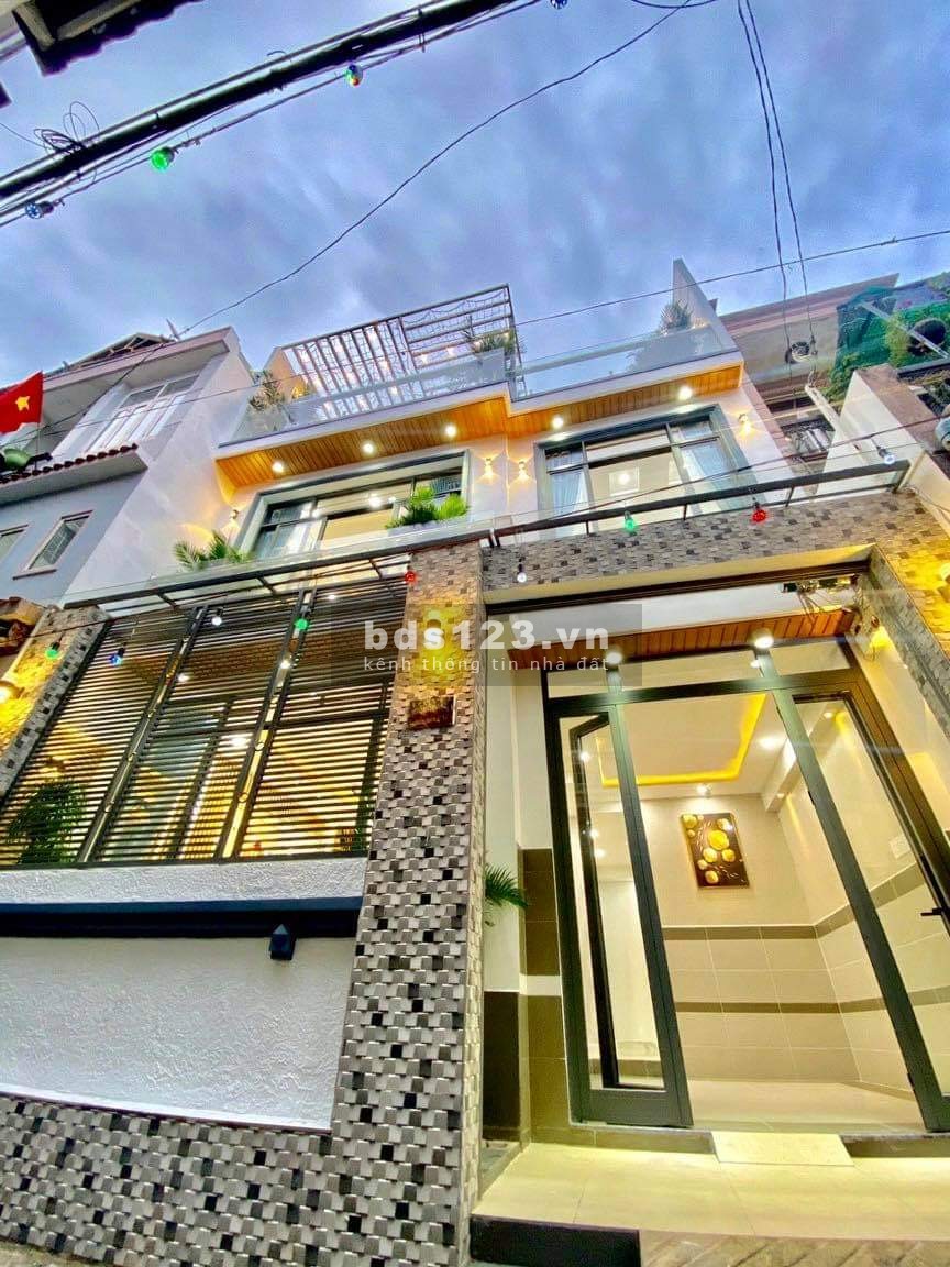 Bán gấp nhà Gò Vấp, diện tích sử dụng 70m2, 3 tầng, đẹp lung linh, giá rẻ đầu tư
