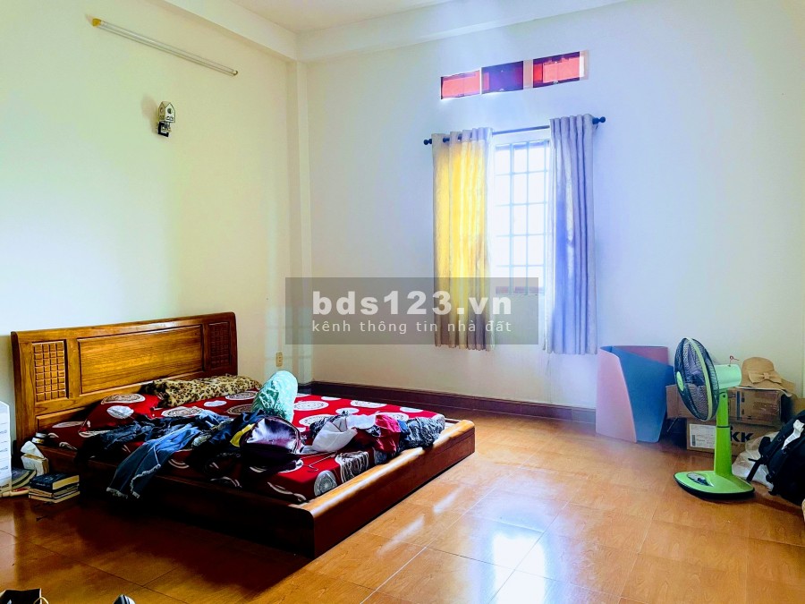 Bán nhà nguyên căn mặt tiền Lê Văn Khương Quận 12 diện tích lớn giá rẻ, lh 0901846487