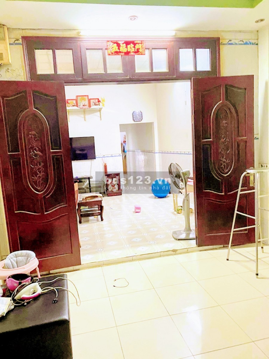 Bán nhà nguyên căn mặt tiền Lê Văn Khương Quận 12 diện tích lớn giá rẻ, lh 0901846487