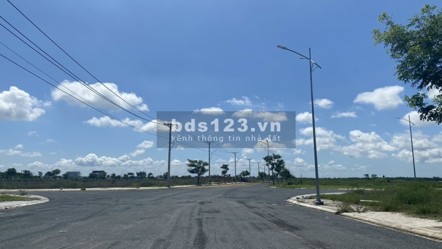 Bán và cho thuê đất diện tích 92ha khu công nghiệp Cầu Cảng Phước Đông Long An