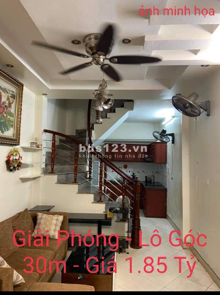 Bán nhà nguyên căn lô gốc ô tô đỗ cửa mặt tiền Giải Phóng dt 30m2, 4 tầng giá 1.85 tỷ