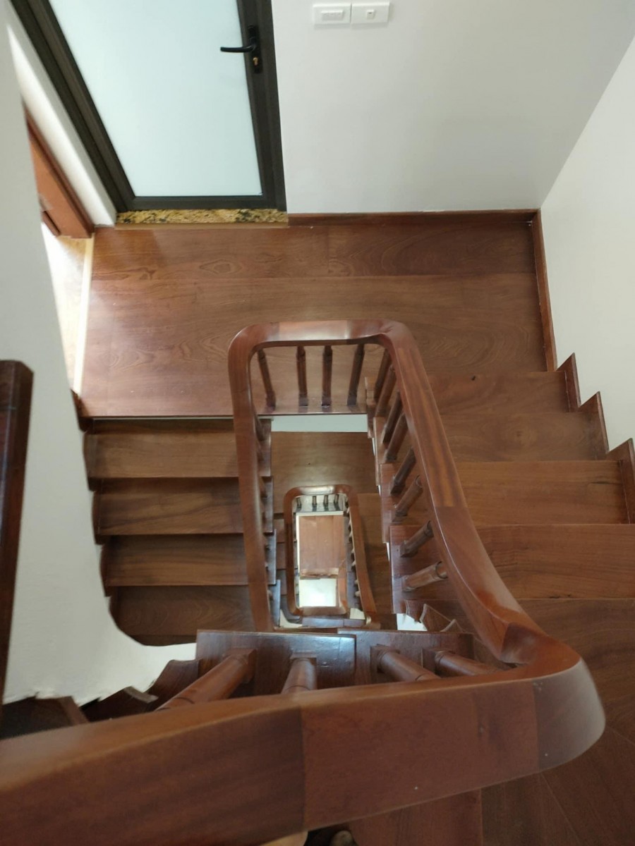 Nhà Mới Đẹp Láng Hạ, Đống Đa diện tích 40m2, 5 tầng, giá 4.9 tỷ ngõ thông thoáng, gần ô tô
