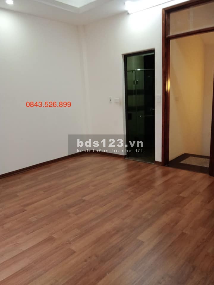Bán nhà phố Mai Hương, gần phố mặt tiền rộng, diện tích sử dụng 45m2 chỉ hơn 3 tỷ