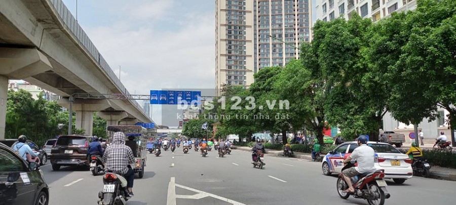 Bán nhà mặt phố Vip Thanh Xuân, giá 13 tỷ, 5 tầng, mt lớn, kinh doanh sầm uất, lh 0909195583