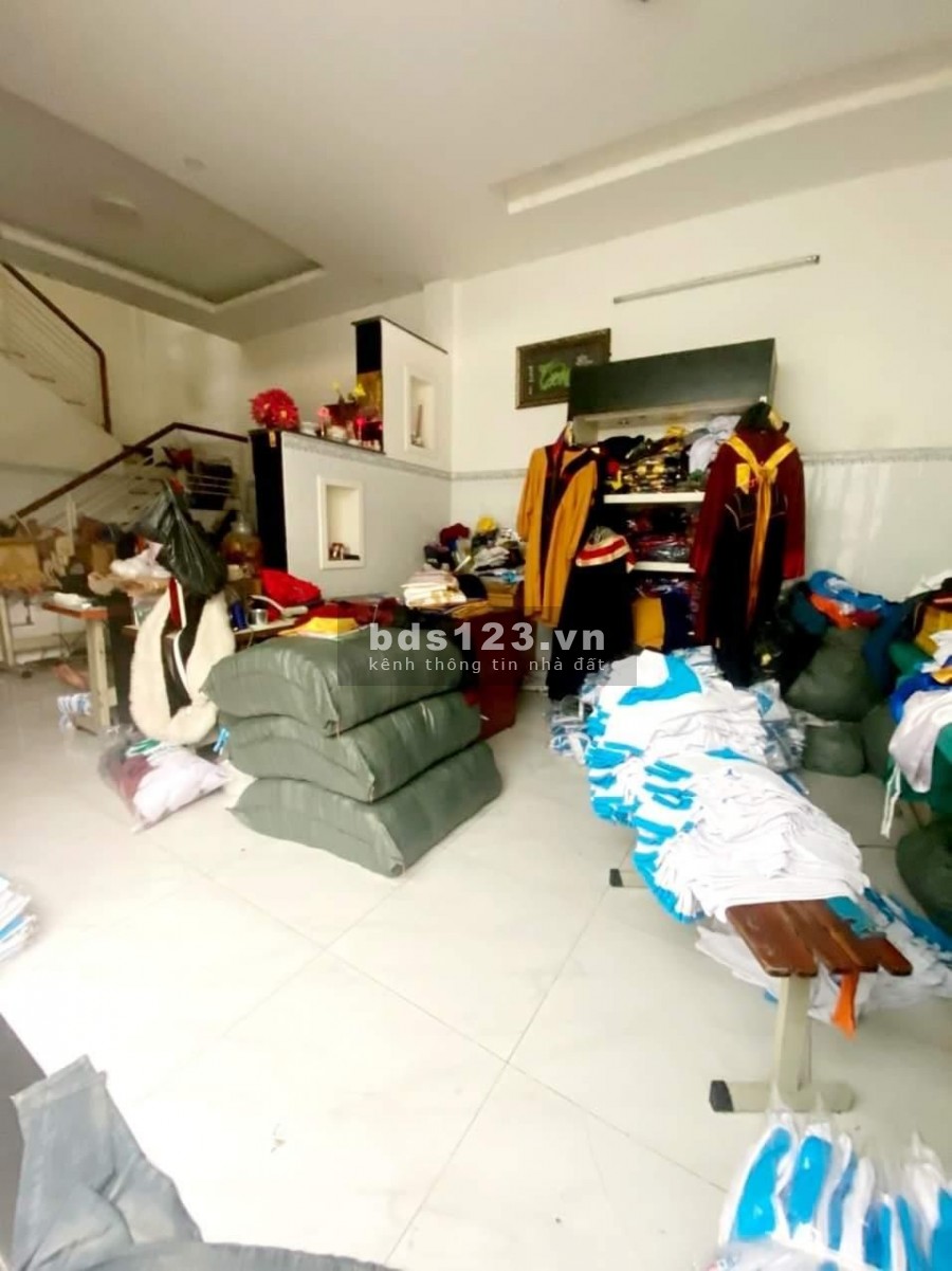Nhà đẹp nguyên căn kiến trúc hiện đại Nguyễn Phúc Chu, p15, Tân Bình dt 62m2, giá 4.5 tỷ