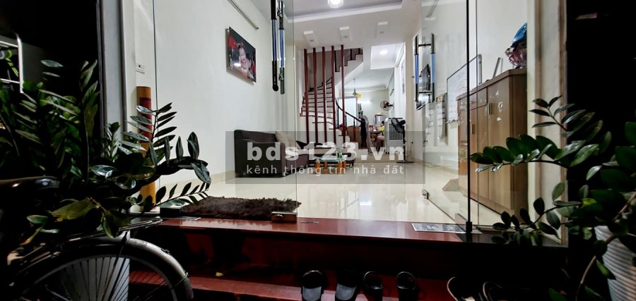 Bán nhà phố Nguyên Xá Minh Khai, diện tích 44m2, 4 tầng mt: 3.2m, giá nhỉnh 3.75 tỷ