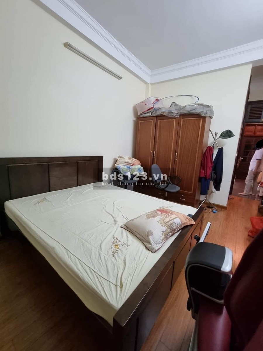 Bán nhà diện tích 54m2 đúc 5 tầng đường Phạm Thận Duật, Cầu Giấy, ô tô, kinh doanh