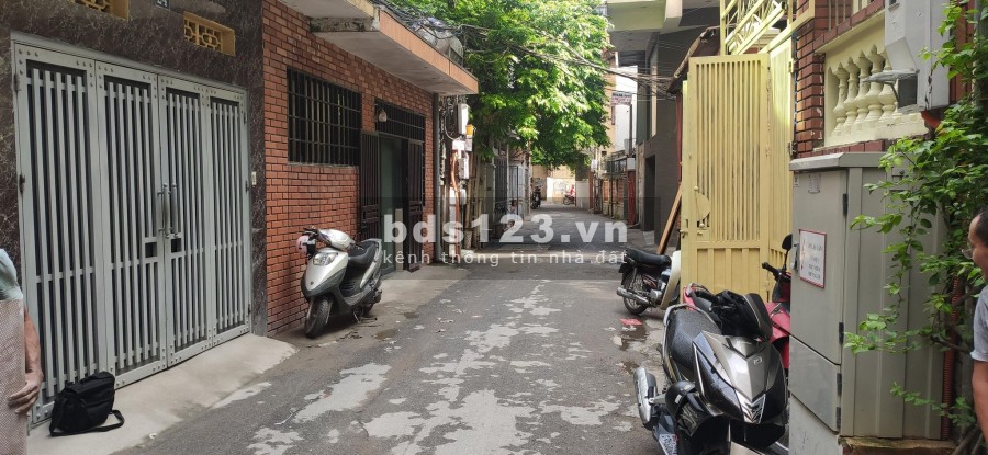 Cần bán nhà riêng, dtsd 40m, 4 tầng, giá 3.75 tỷ ngõ Thịnh Hào 1, Tôn Đức Thắng, Đống Đa