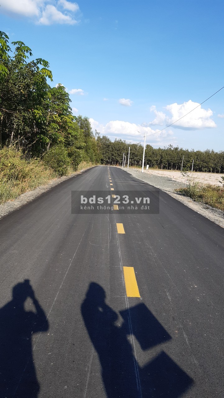 Dịch Em Bán Phá Giá Lô Đất Vườn diện tích 1000m2 sổ hồng riêng Hớn Quản Bình Phước